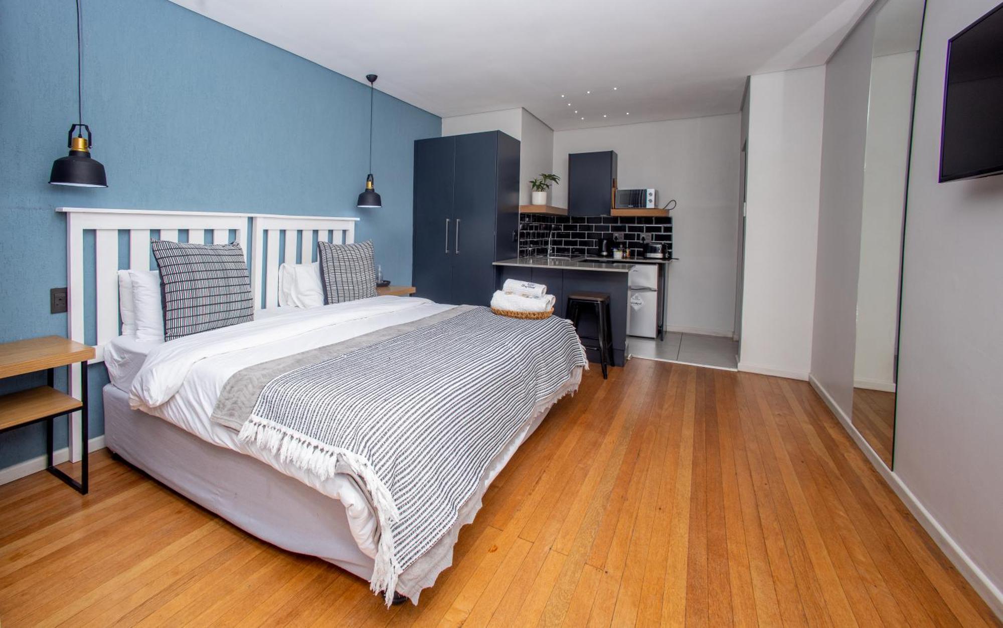 Coral Wood Self Catering Suites And B&B East London Luaran gambar