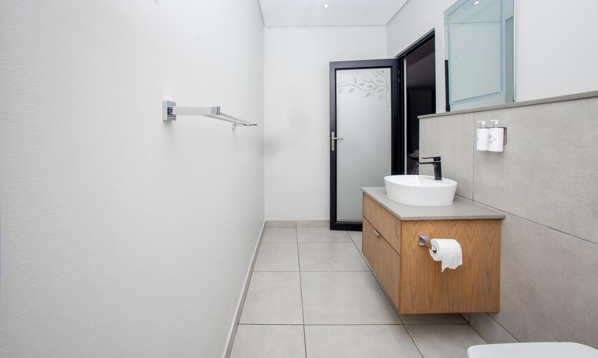 Coral Wood Self Catering Suites And B&B East London Luaran gambar